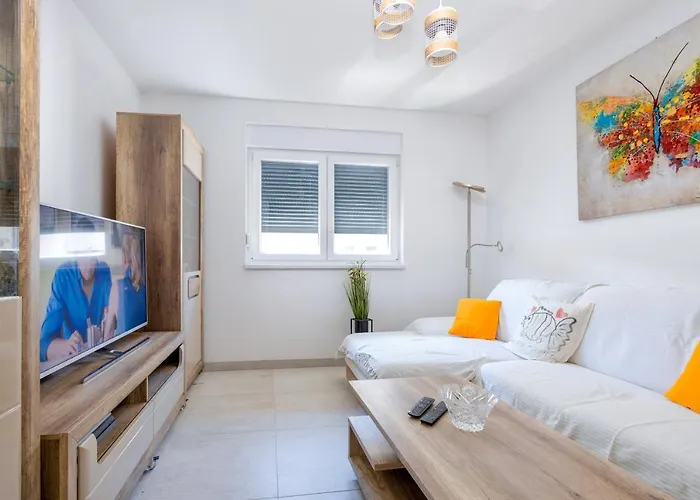 Appartement With Parking Space - 19213 *