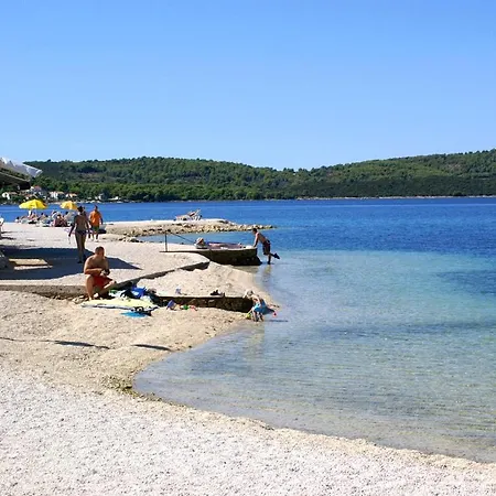With Parking Space - 19213 Trogir