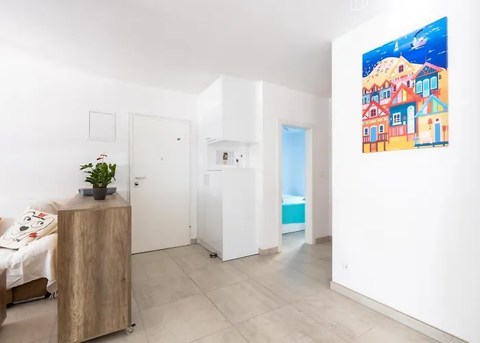 With Parking Space - 19213 Apartment *