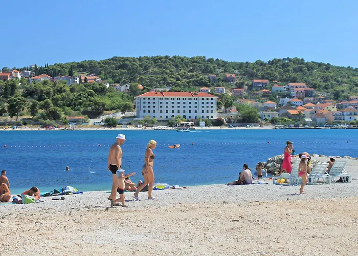 With Parking Space - 19213 Trogir